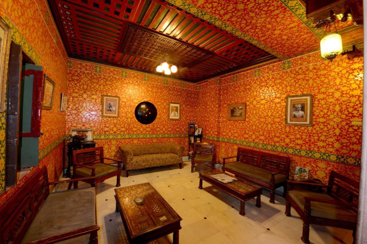 โรงแรมหารสาร์ ฮาเวลี ไบคาเนอร์ ภายนอก รูปภาพ
